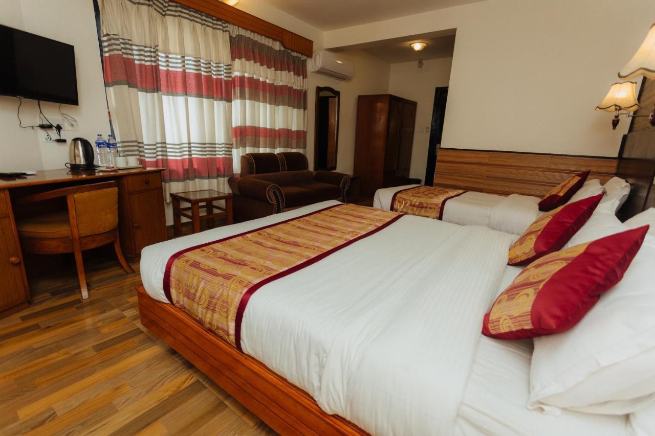 Hotel Tulsi Pokhara Exterior foto