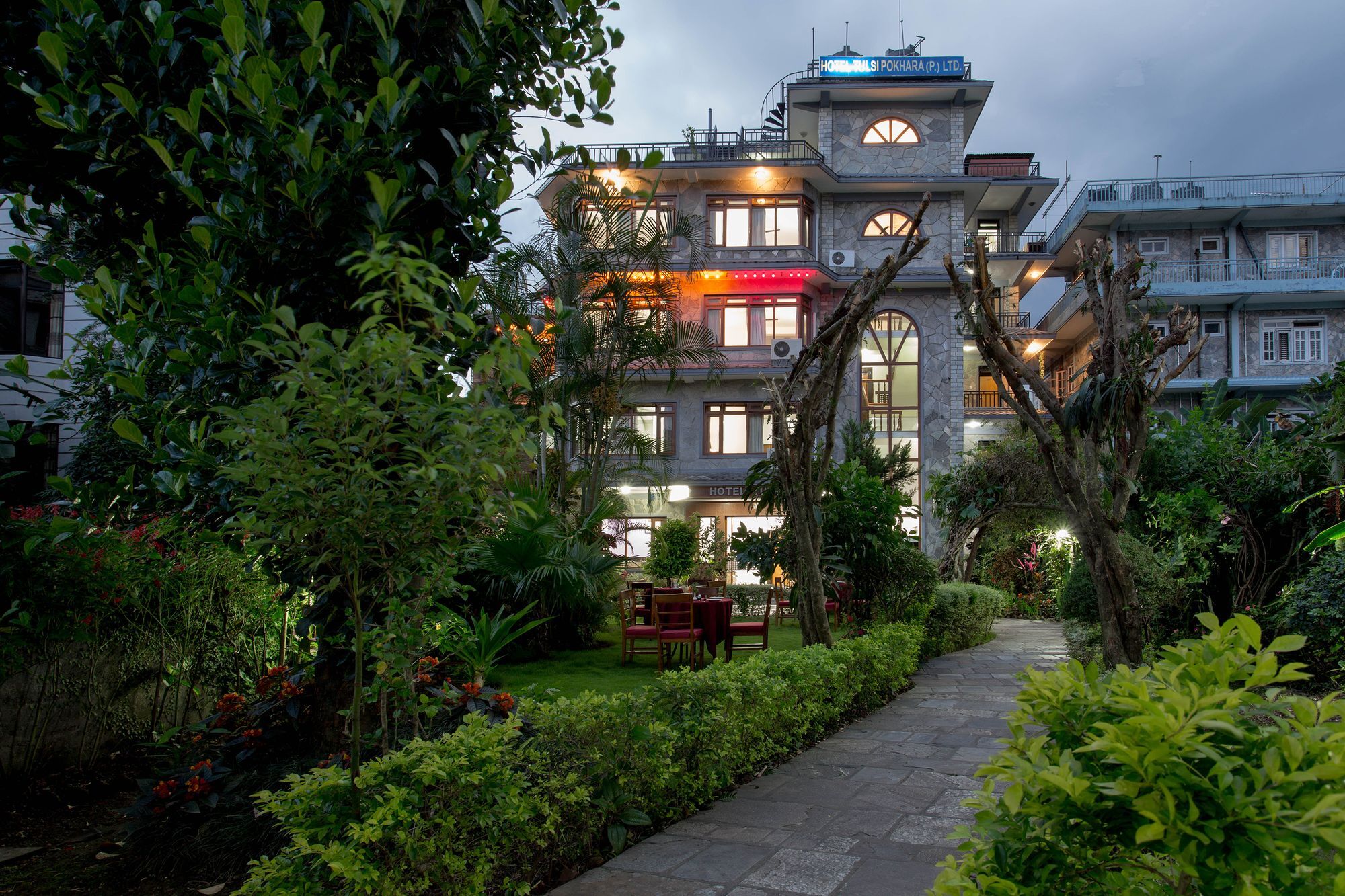 Hotel Tulsi Pokhara Exterior foto